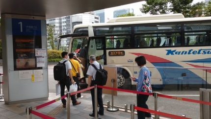 20210624-2-東京駅高速バスへUP.JPG
