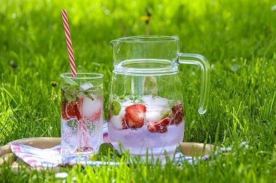 strawberry-drink-1412313_640.jpg